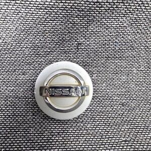 Nissan Wheel Center Cap Silver Chrome Logo OEM 40342-AU510 Replacement Hubcap